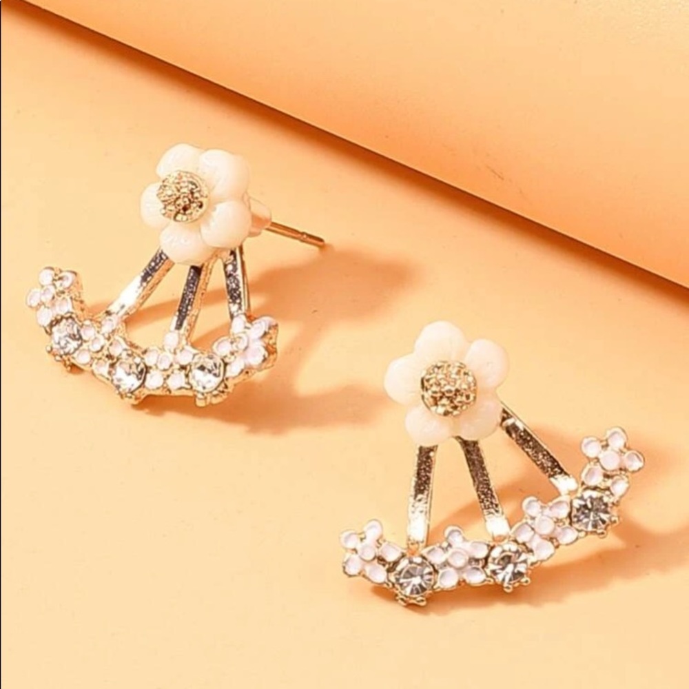 Flower earrings